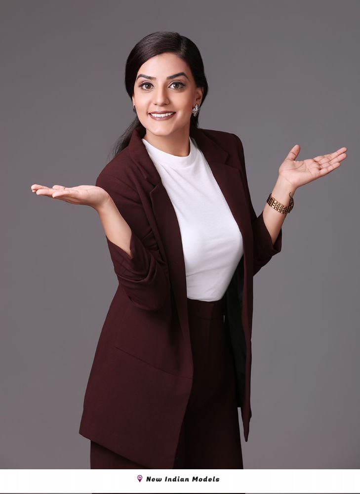 THE BOMBAY STUDIO 33 (1)